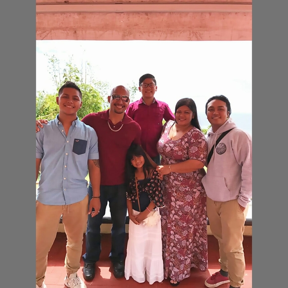 Meet your Posher, LaureAl - Picture 2 of 3